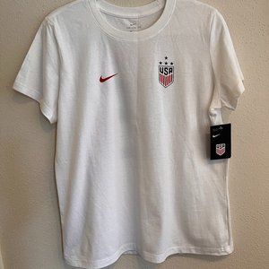 NWT Nike Women's Tee Megan Rapinoe, Size Large